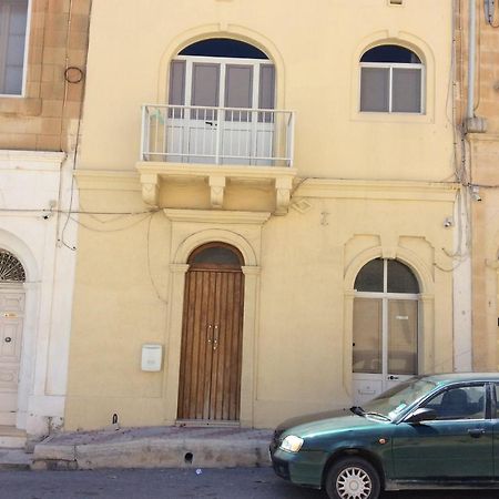 Butts Inn Annex Dormitory Hostel Ghajn il-Kbira  Екстериор снимка